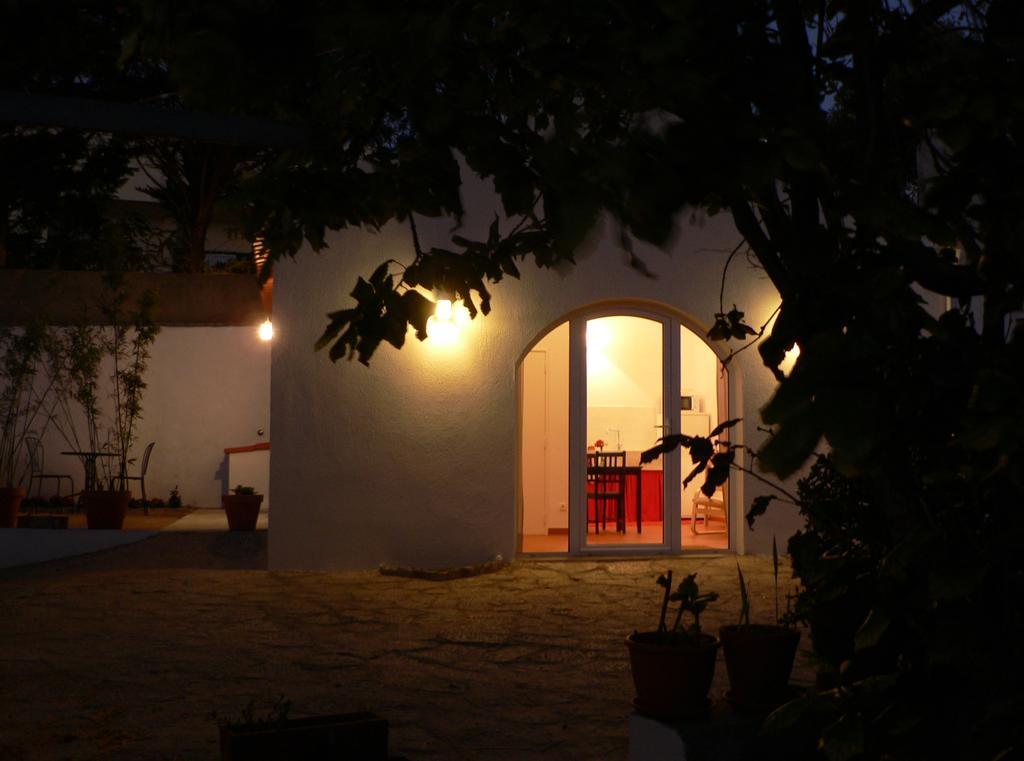 Вилла Casa Do Hibisco Сан-Жуан-ду-Эшторил Экстерьер фото